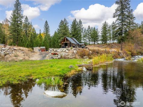 8 Camden Road Elk WA 99009
