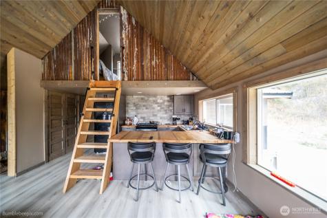 8 Camden Road Elk WA 99009