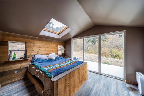 8 Camden Road Elk WA 99009