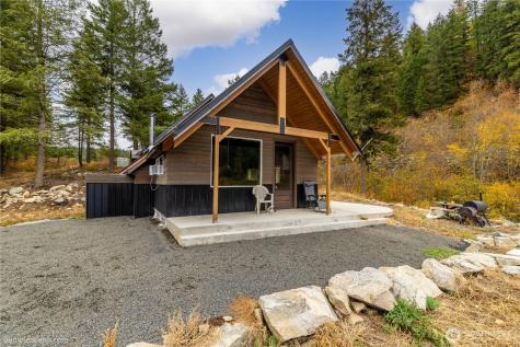 8 Camden Road Elk WA 99009