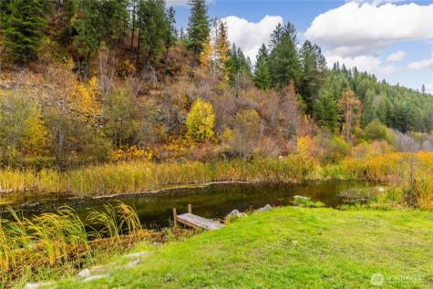 8 Camden Road Elk WA 99009