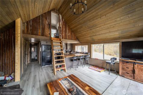 8 Camden Road Elk WA 99009