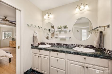 16653 178th Avenue NE Woodinville WA 98072