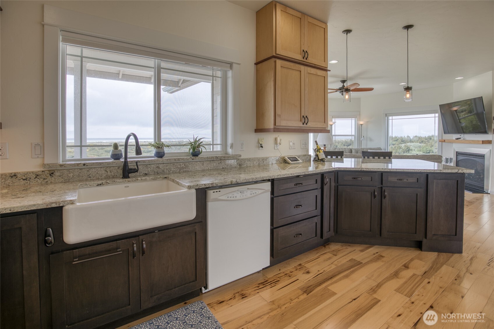 769 S Sand Dune Avenue SW Ocean Shores WA 98569