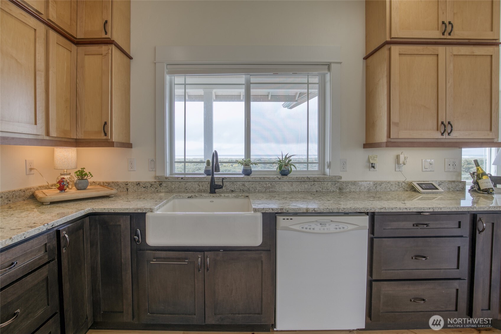 769 S Sand Dune Avenue SW Ocean Shores WA 98569
