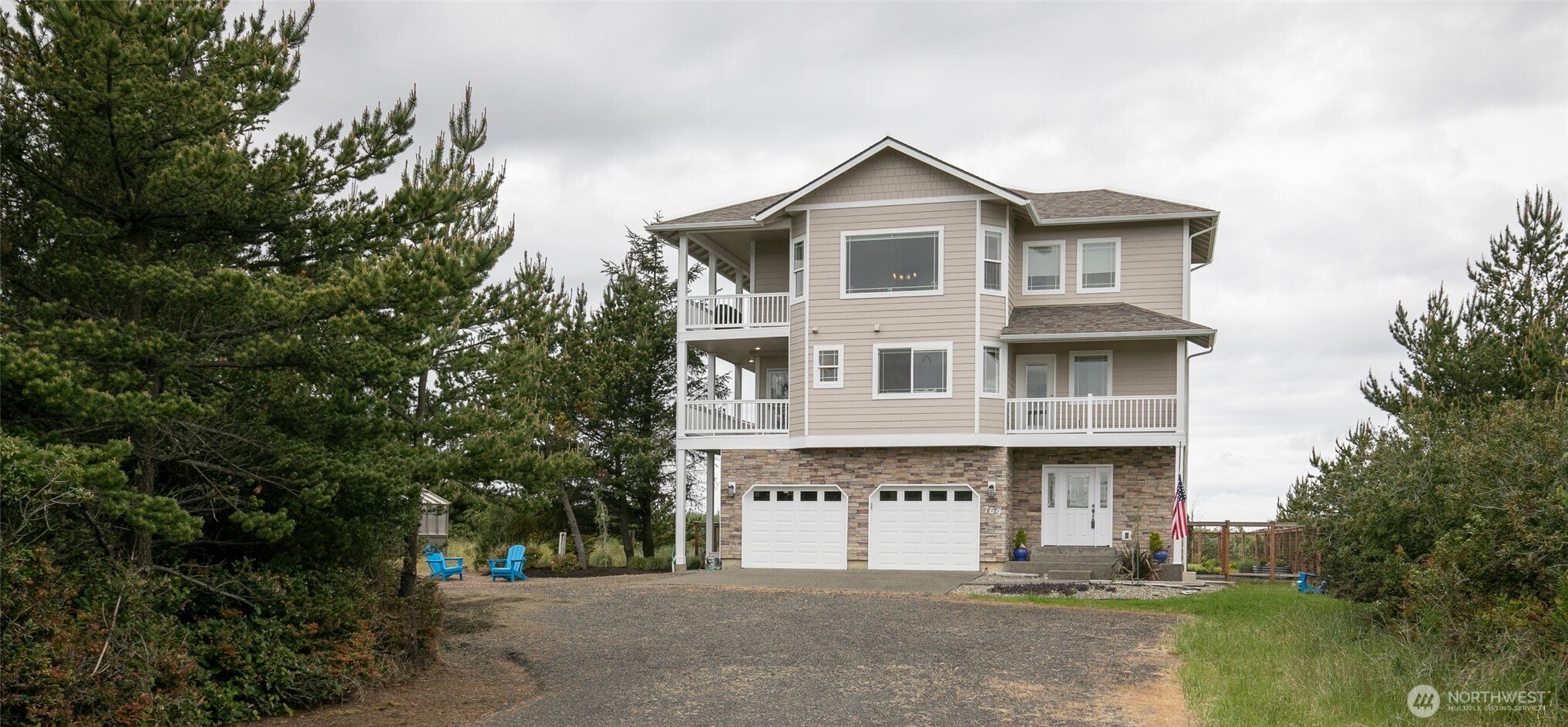 769 S Sand Dune Avenue SW Ocean Shores WA 98569