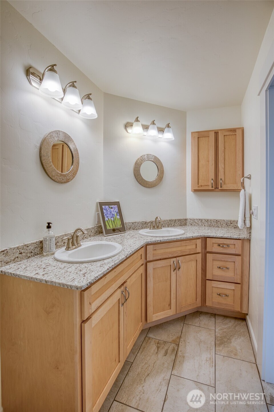 769 S Sand Dune Avenue SW Ocean Shores WA 98569