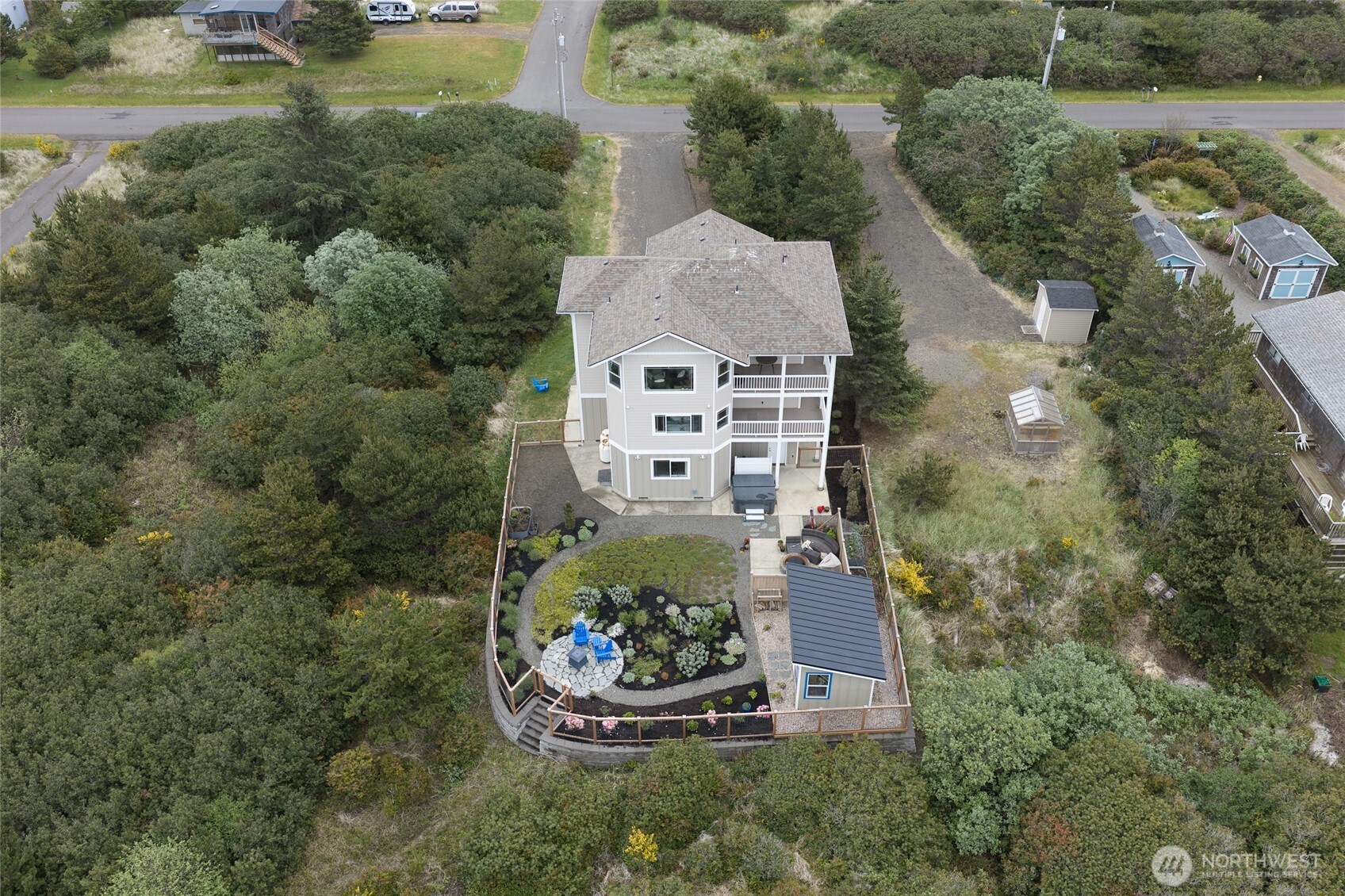 769 S Sand Dune Avenue SW Ocean Shores WA 98569
