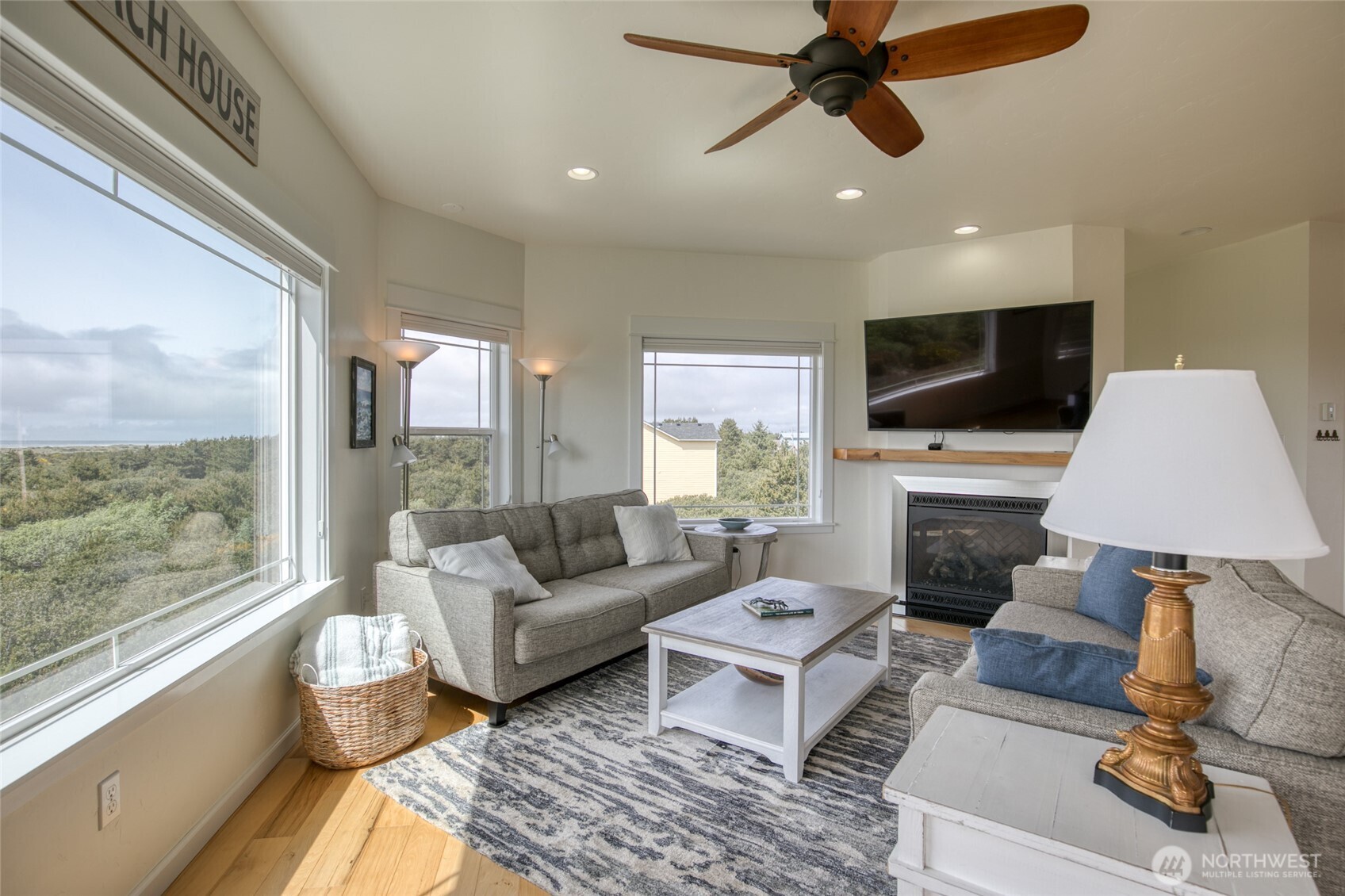 769 S Sand Dune Avenue SW Ocean Shores WA 98569