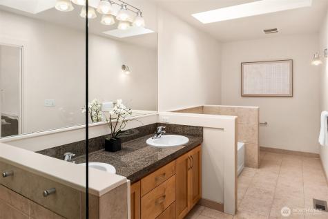 1025 NE 130th Street Seattle WA 98125