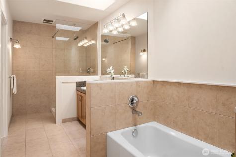 1025 NE 130th Street Seattle WA 98125