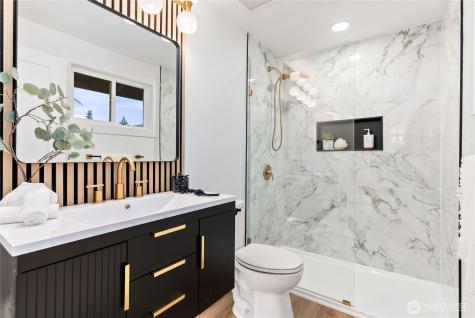 20733 Elberta Road Lynnwood WA 98036
