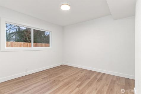 20733 Elberta Road Lynnwood WA 98036