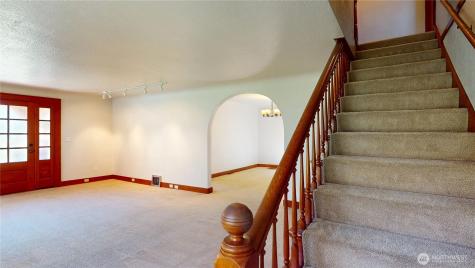 1533 NE Tagholm Road Poulsbo WA 98370