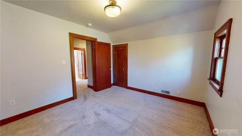 1533 NE Tagholm Road Poulsbo WA 98370