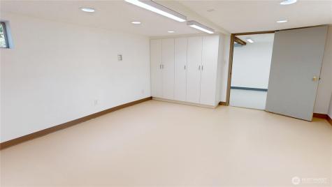 1533 NE Tagholm Road Poulsbo WA 98370