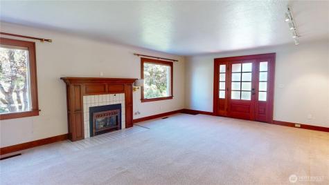 1533 NE Tagholm Road Poulsbo WA 98370