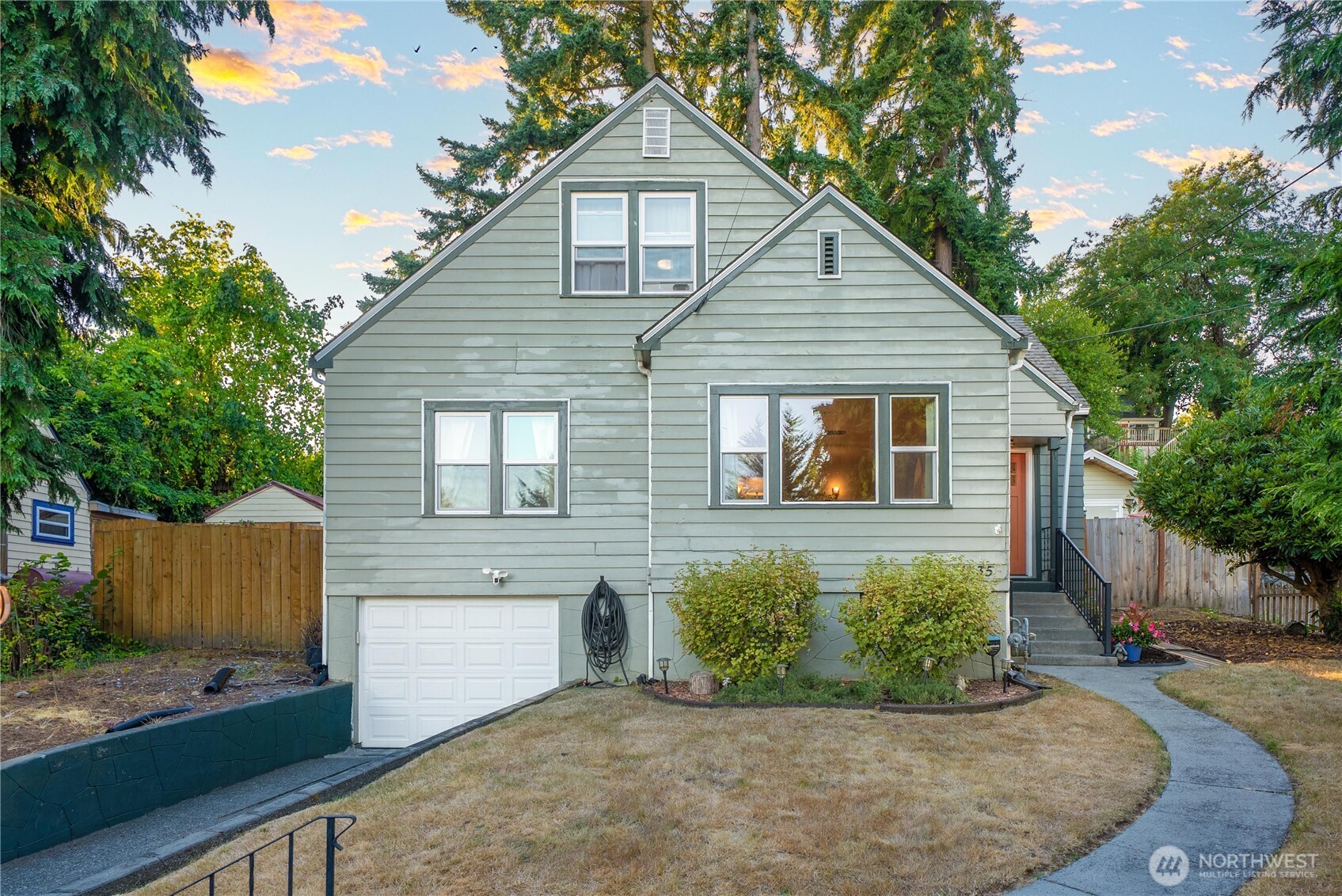 1535 N Callow Avenue Bremerton WA 98312