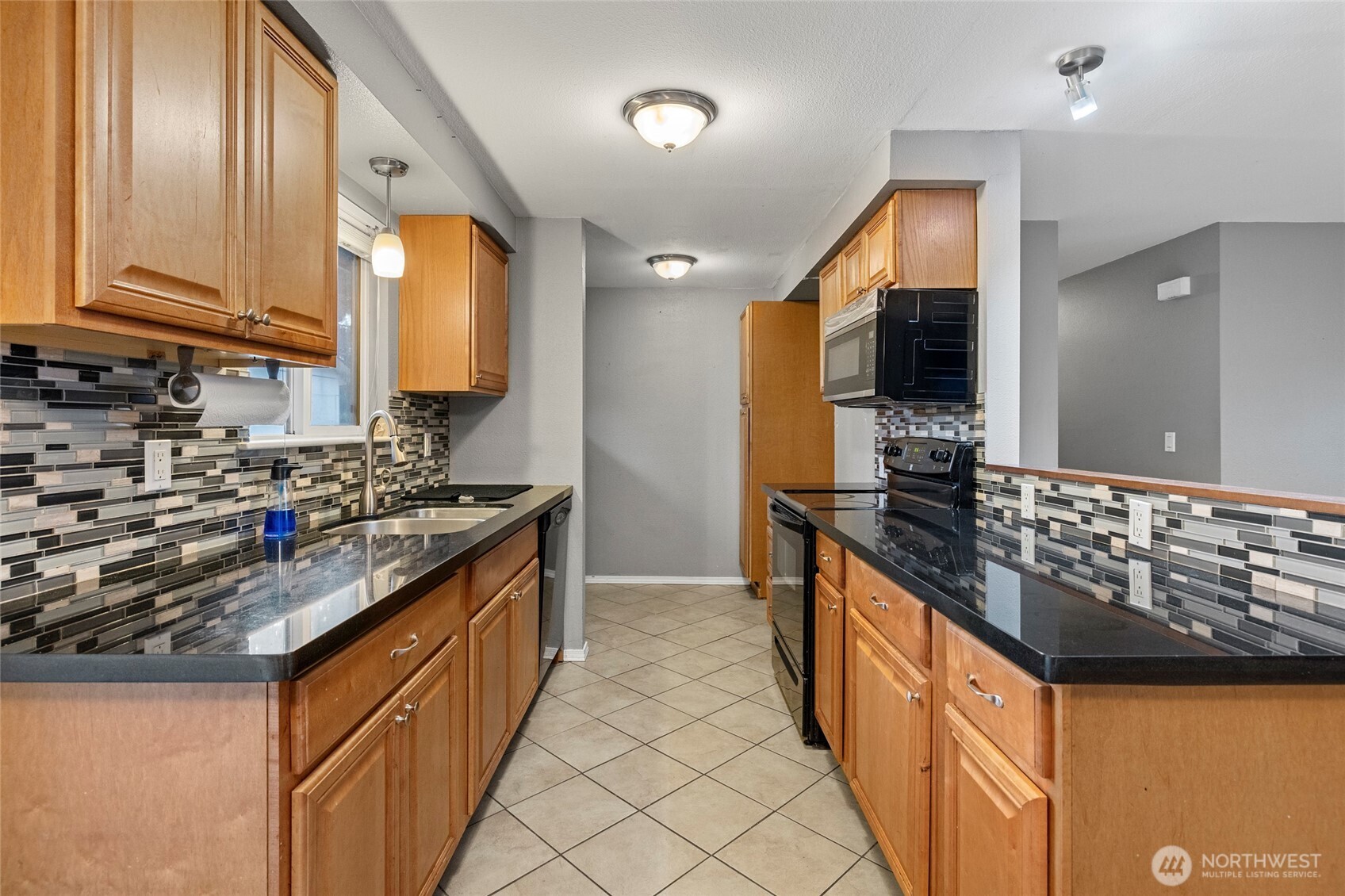 2008 Pacific Place Mount Vernon WA 98273