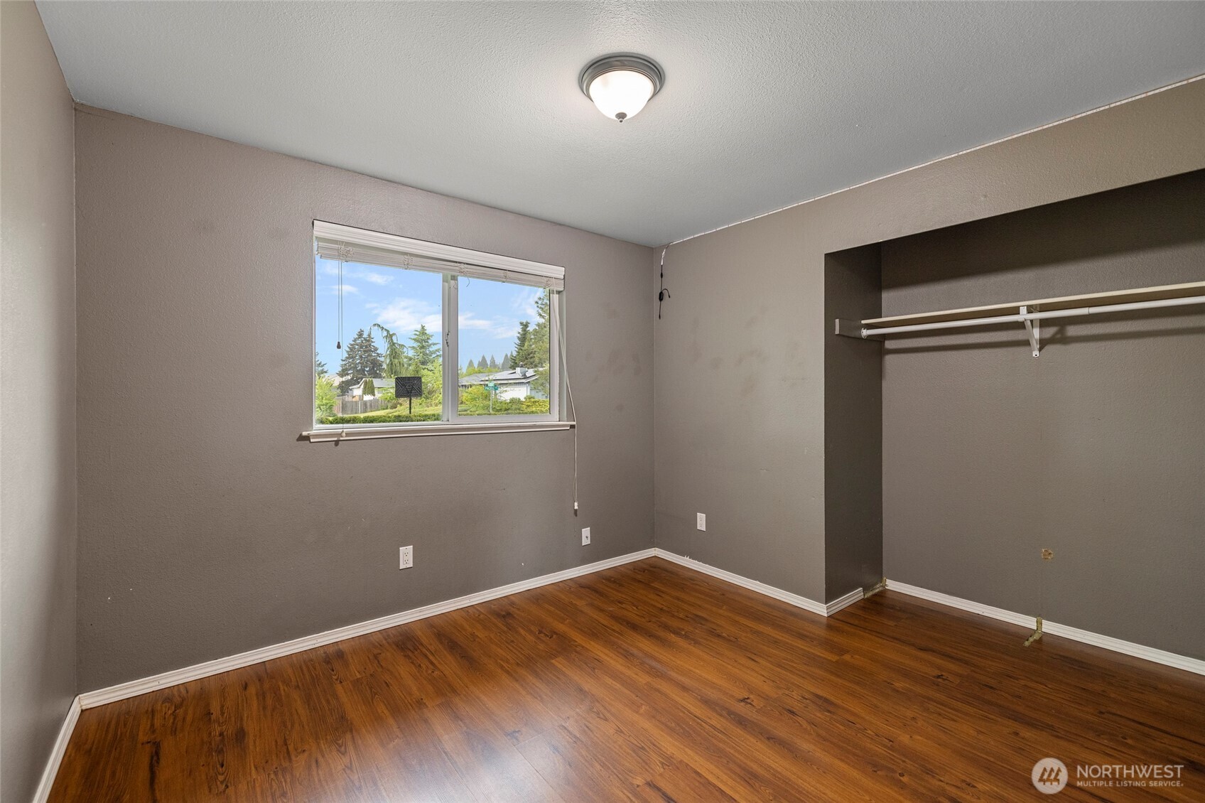 2008 Pacific Place Mount Vernon WA 98273
