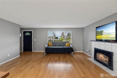 2008 Pacific Place Mount Vernon WA 98273