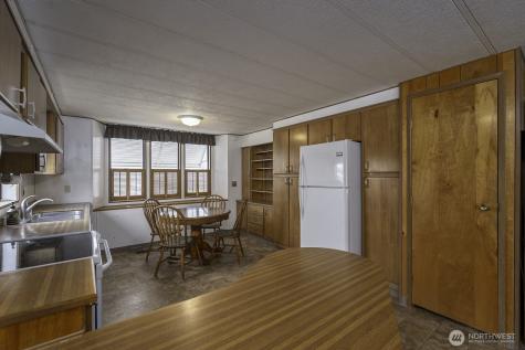 2240 W Broadway Moses Lake WA 98837