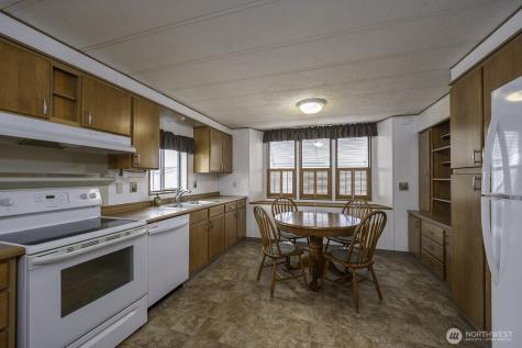 2240 W Broadway Moses Lake WA 98837