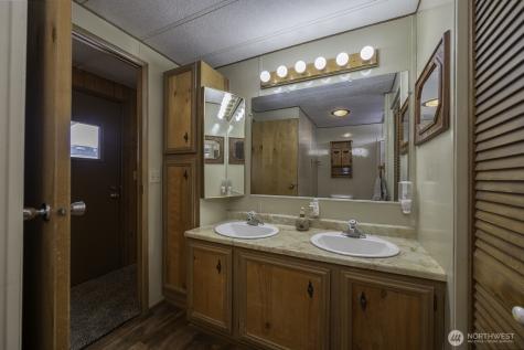 2240 W Broadway Moses Lake WA 98837