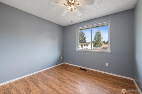 2904 E 147th Street Tacoma WA 98455