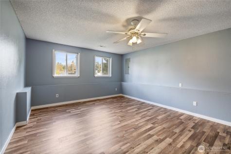 2904 E 147th Street Tacoma WA 98455