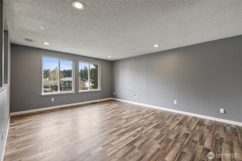 2904 E 147th Street Tacoma WA 98455