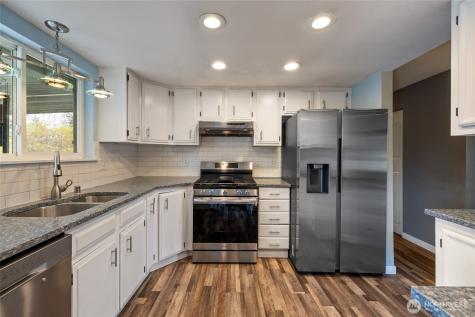 2904 E 147th Street Tacoma WA 98455