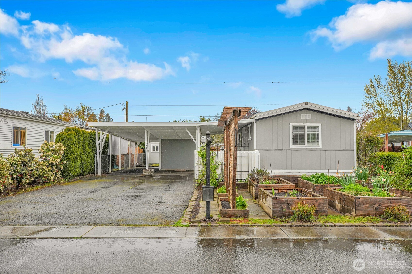 1220 NE Knowles Drive Vancouver WA 98685