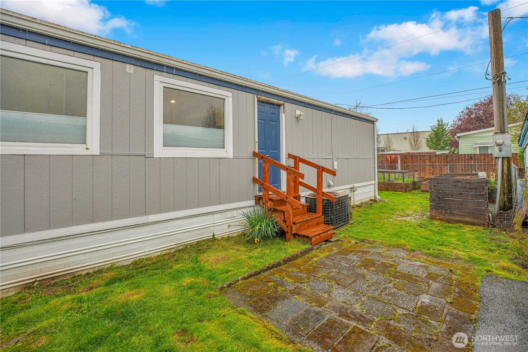 1220 NE Knowles Drive Vancouver WA 98685