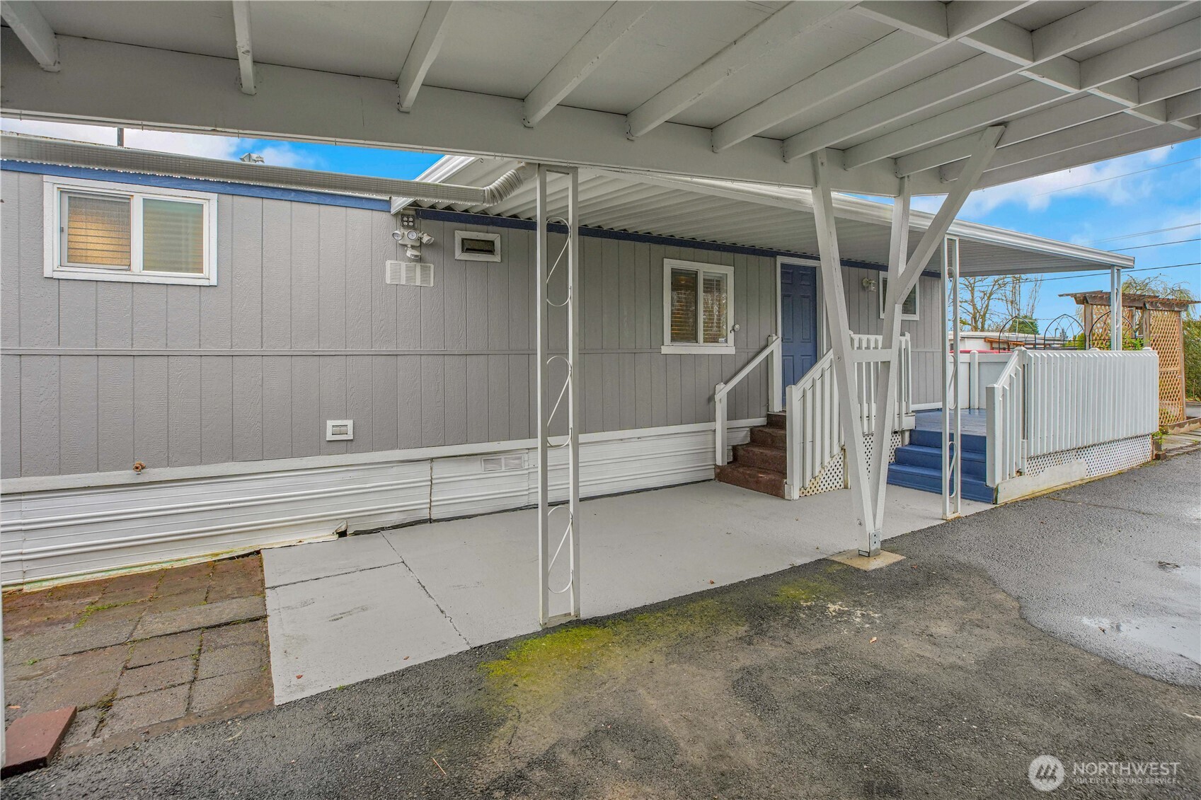 1220 NE Knowles Drive Vancouver WA 98685