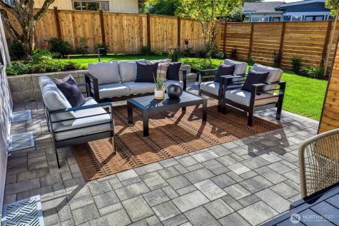 912 18th Avenue W Kirkland WA 98033