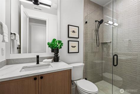 912 18th Avenue W Kirkland WA 98033