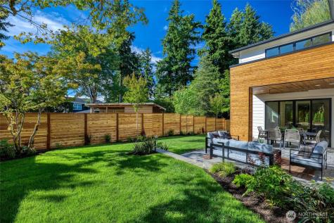912 18th Avenue W Kirkland WA 98033