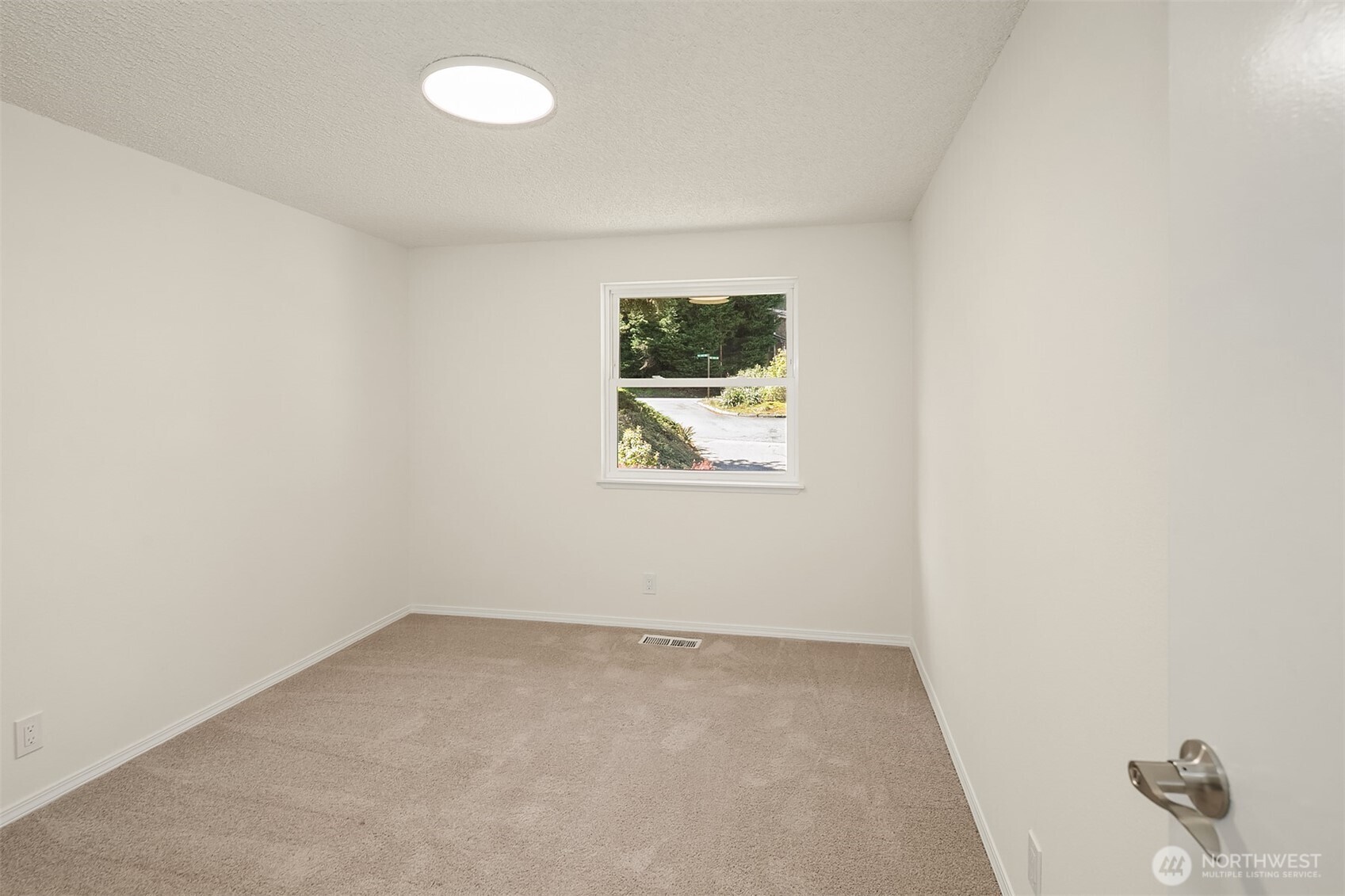 14236 95th Avenue NE Kirkland WA 98034