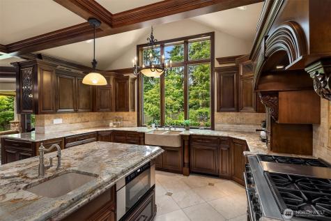 20450 NE 71st Street Redmond WA 98053