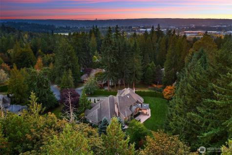 20450 NE 71st Street Redmond WA 98053