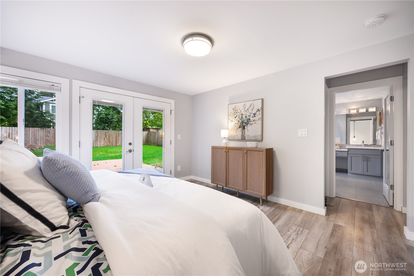 2412 160th Avenue NE Bellevue WA 98008