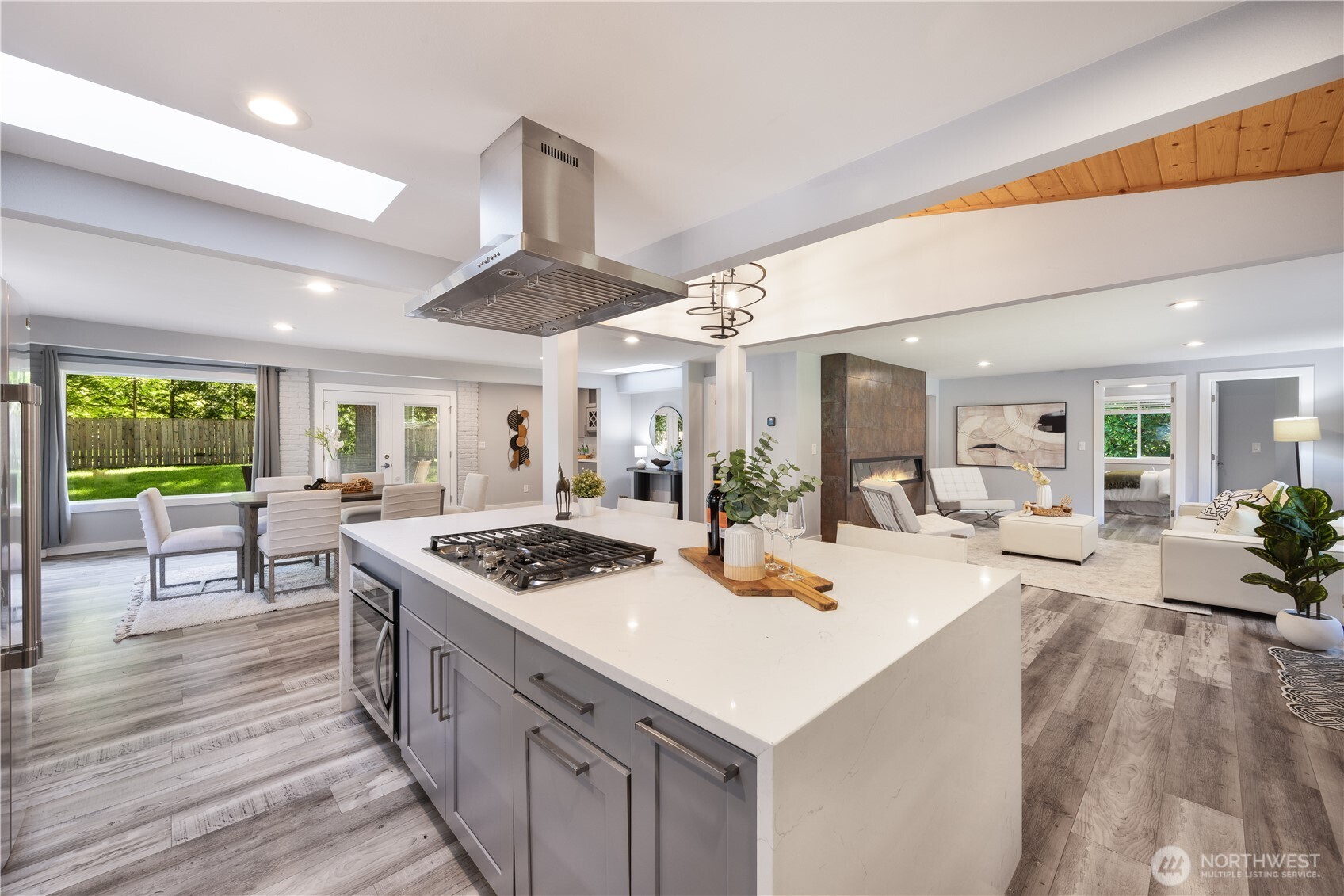 2412 160th Avenue NE Bellevue WA 98008