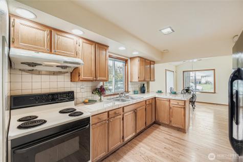 8435 46th Avenue S Seattle WA 98118