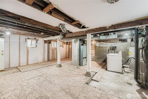 8435 46th Avenue S Seattle WA 98118