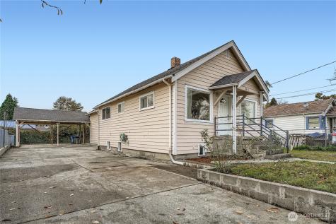 8435 46th Avenue S Seattle WA 98118