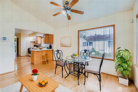 8435 46th Avenue S Seattle WA 98118