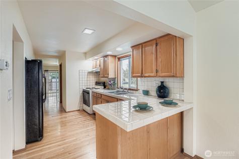 8435 46th Avenue S Seattle WA 98118