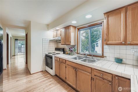 8435 46th Avenue S Seattle WA 98118