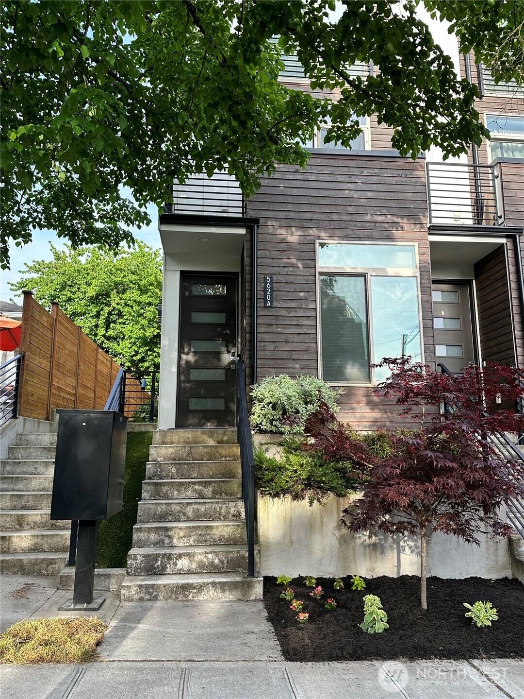 5620 California Avenue SW Seattle WA 98136
